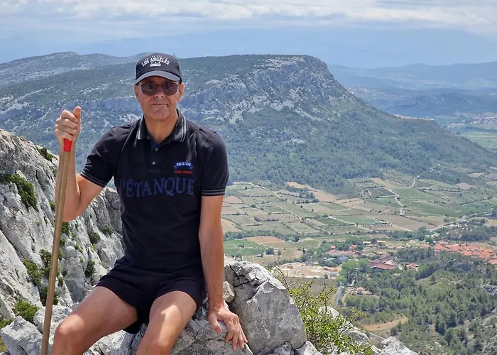 Trois Au Sein Du Mas Jams - Le Gouleyrous, Le Canigou Et Le Figarassa Apartman *